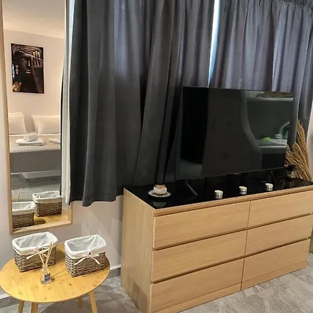 Aegean Breeze Minimal Central Apartment